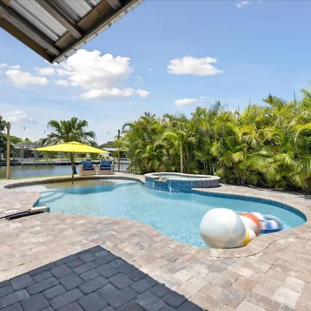 Villa 436 Cocoa Isles Blvd